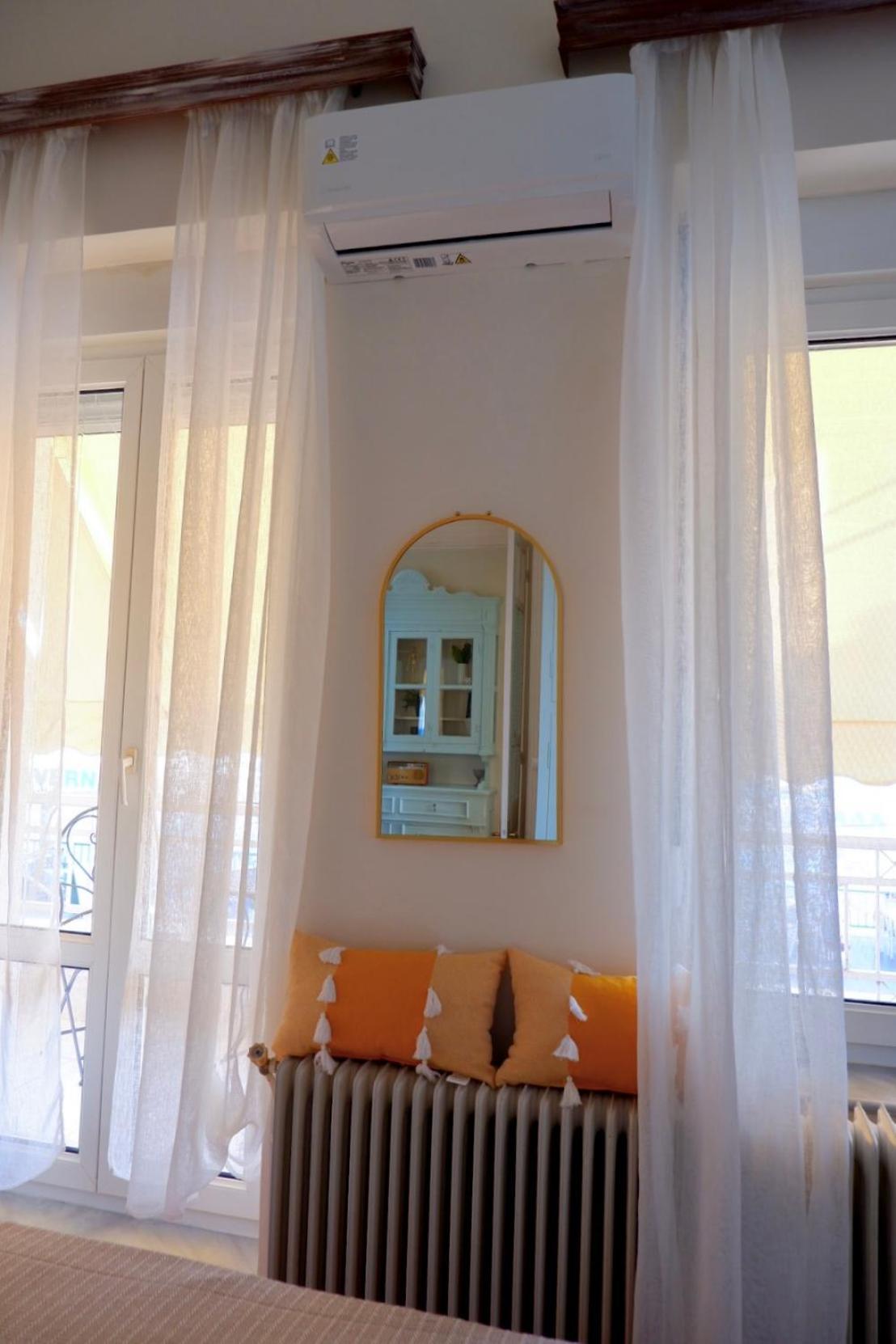 The Art House By The Sea Plomari